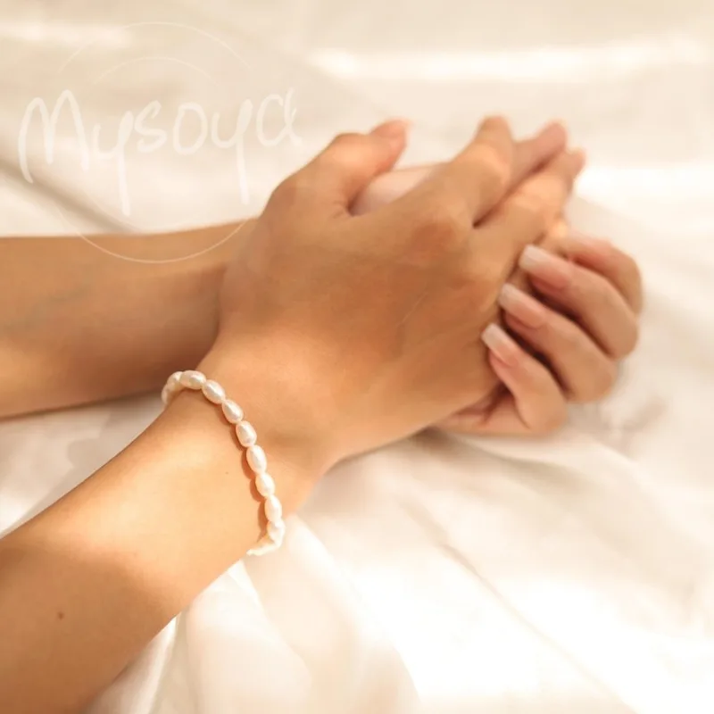 

MYSOYA 5-6mm White Rice Shape Freshwater Pearl Bracelet For Women And Men With Gift Box Perfect Birthday Wedding Christmas Gift