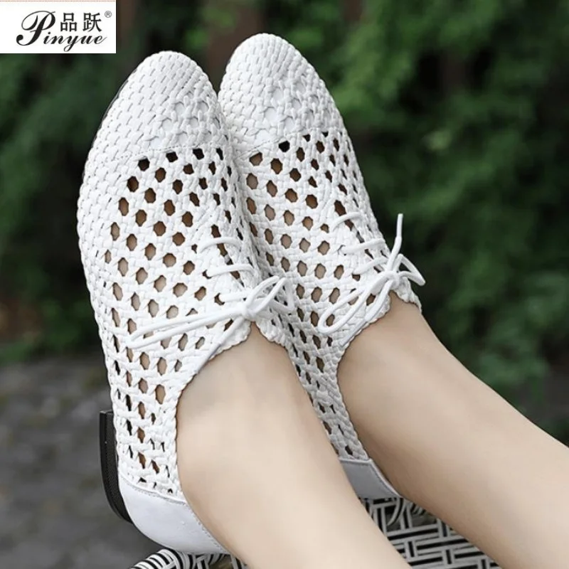 

Summer Hollow Woven Breathable Shoes Women Sandals Big Size Pointed Toe Genuine Leather Shoes Summer Flat Casual Sandals 35-43
