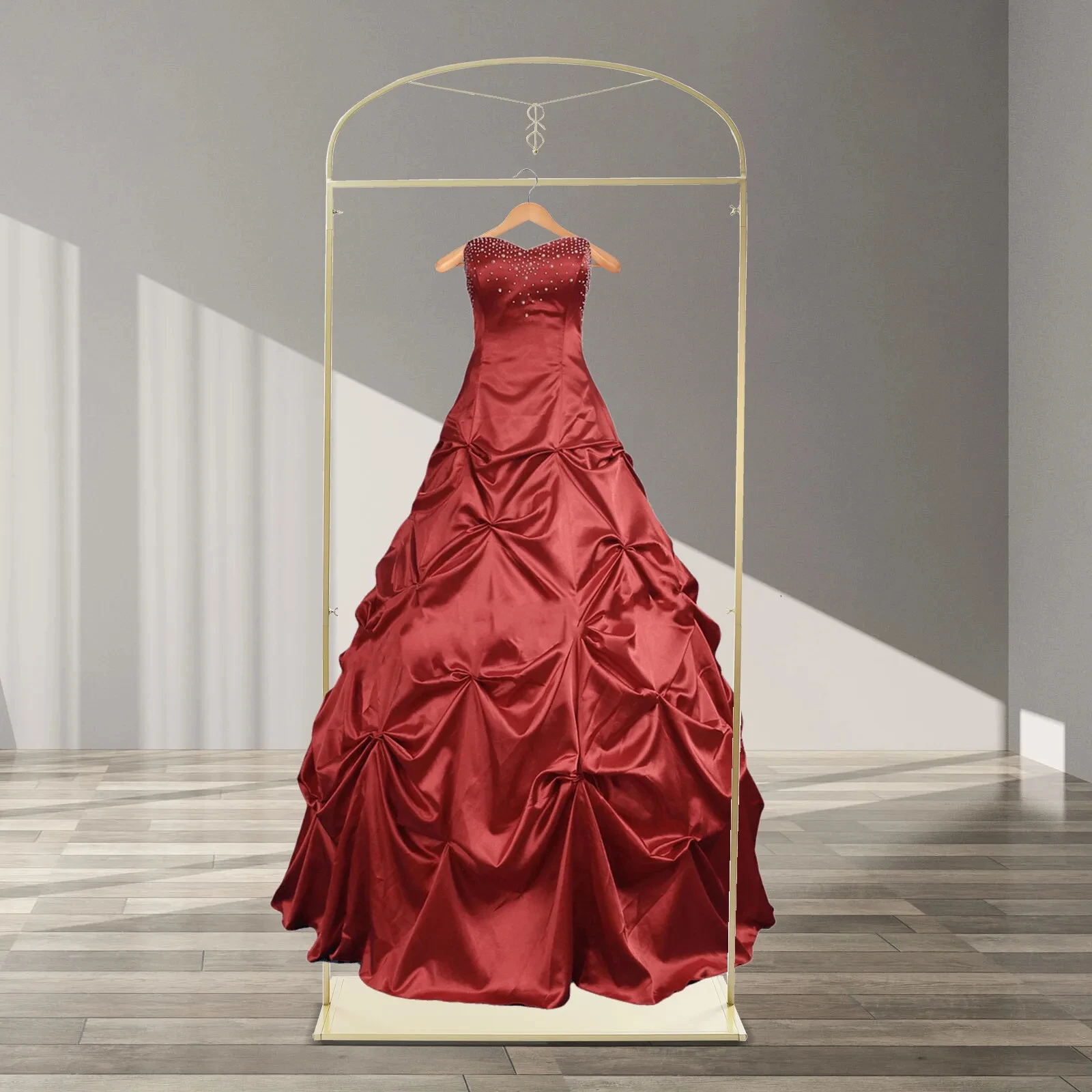 

Freestanding Gold Garment Rack 230cm Height Wedding Dress Display Stand Industrial Vintage Style 100x40cm Base