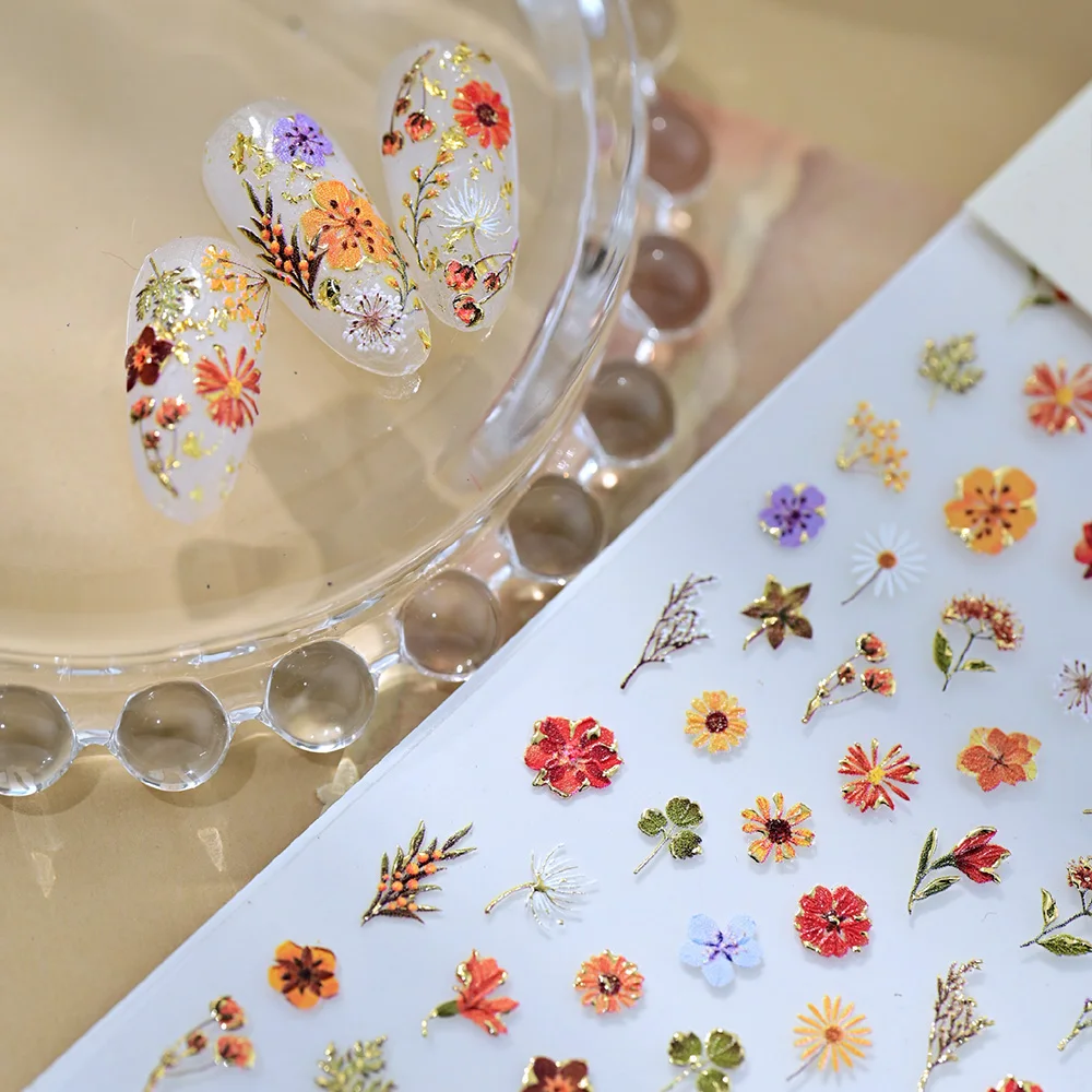 1pcs Gold Foil Dried Flower Nail Art Stickers Gilded Mini Wildflowers Colorful Nail Decals Slider Self Adhesive Bouquet Manicure