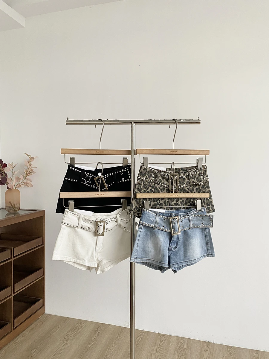 

Summer 2025 High Waist Short Pants Women's Stylish Bell Buckle Belt Slimming Leg Lengthening Casual Wide Leg Jeans