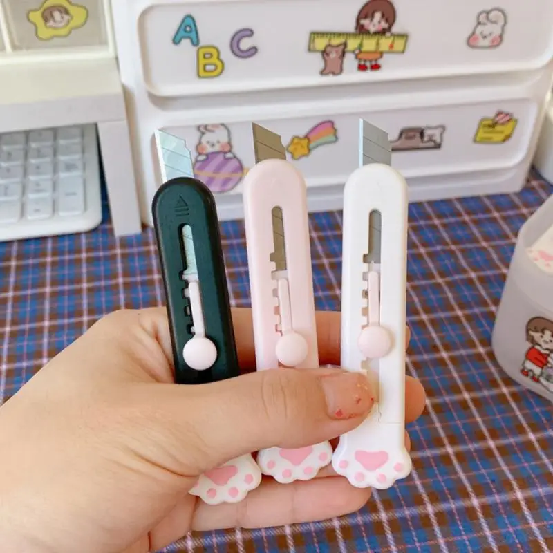 Mini cuchillo de bolsillo Kawaii con forma de pata de gato, cortador de papel, hoja rellenable, papelería, gran oferta