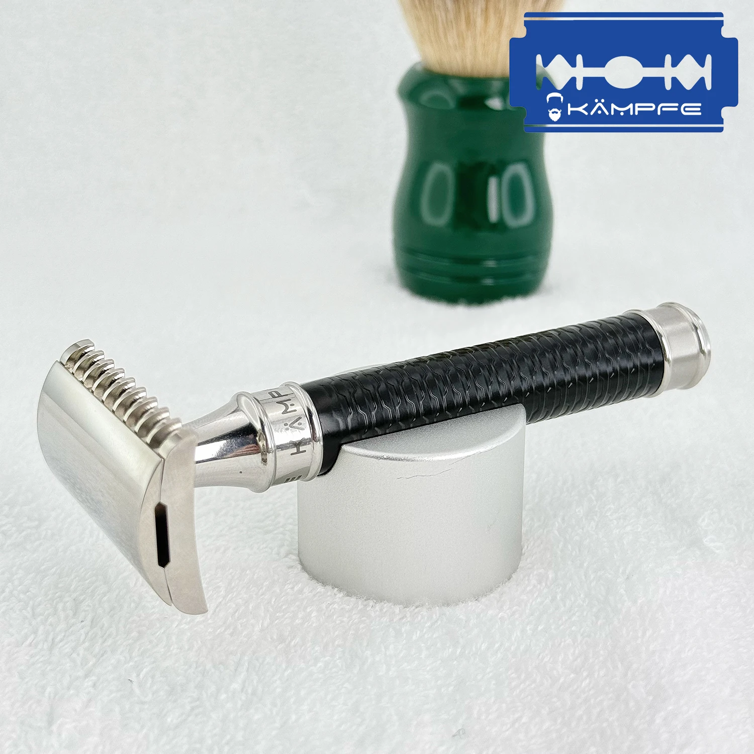 KAMPFE can vertically and horizontally place aluminum shaver racks, for most razor handles such as muhle nodachi Fatip Merkur