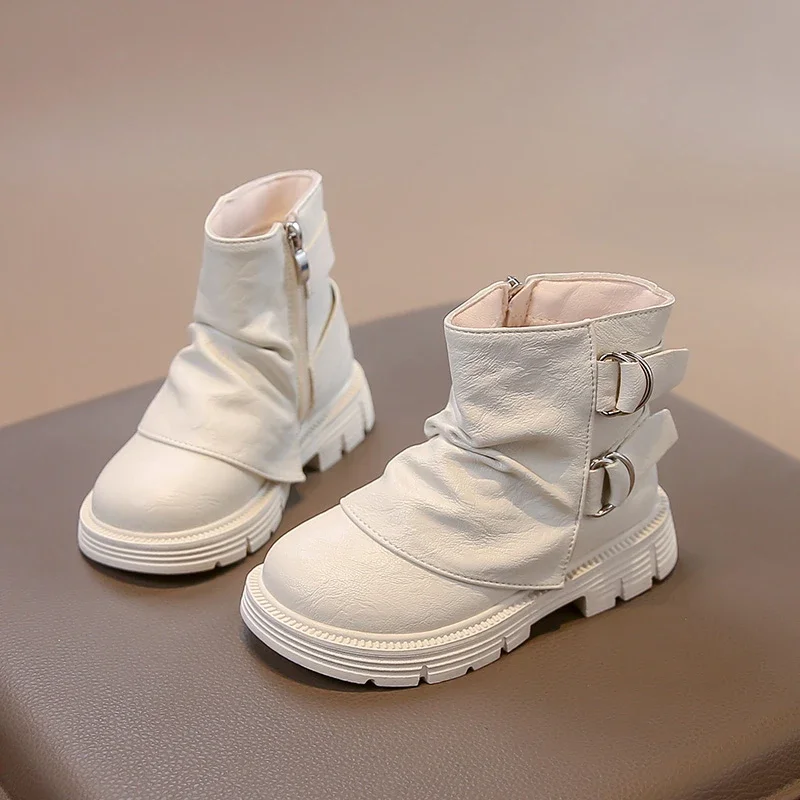 

Детские сапоги принцессы в корейском стиле, милые короткие сапоги для девочек с мягкой подошвой и круглым носком, осень 2023, новая детская модная обувь, нескользящая