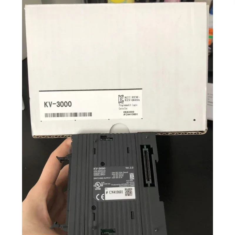 New PLC controller KV-3000 and three cables for fast delivery