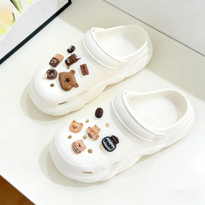 Cartoon-Kaffeebär-Schuh-Charms-Set, Harz-Schuhblumen-Accessoires, DIY-Lochschuh-Dekoration für Hausschuhe & Clogs, Partygeschenke ﻿