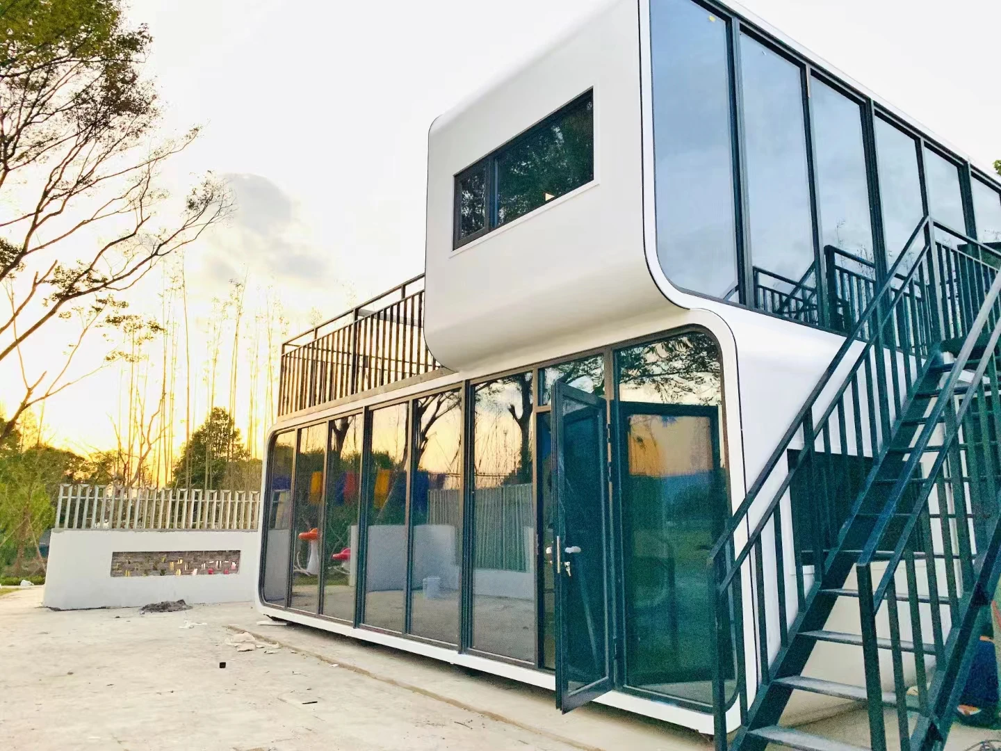 Villa préfabriquée en verre du Guatemala, préfabriquée, avec conteneur mobile de 20 pieds, pour domicile, hôtel, réception et bureau