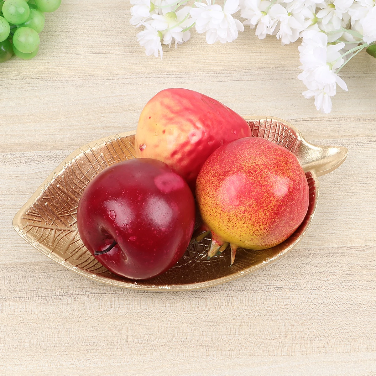 

1pc Leaf Shaped Fruit Plate Wooden Bread Plate Snack Pan Tea Tray Food Serving Tray Tableware for Home Restaurant - Size S