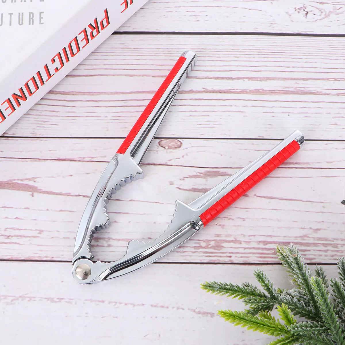 Premium Zinc Alloy Nut Cracker Multifunctional Walnut Clamp for Cracking Walnuts Almonds Brazil Nuts Pecans Hazelnuts Kitchen