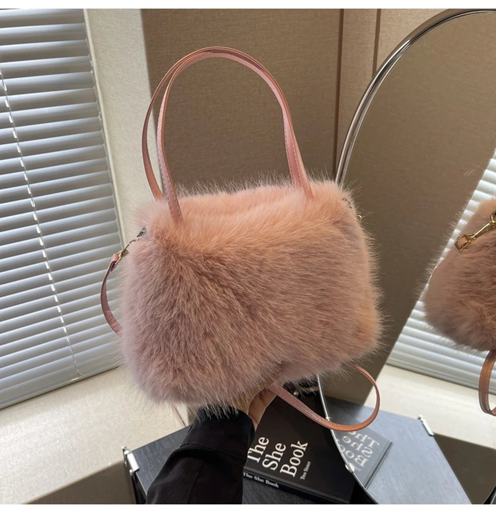 موضة حمل حقيبة رقيق المرأة 2025 جديد الخريف العصرية حقيبة يد سعة كبيرة شيك صغير مربع أفخم حقيبة كتف الإناث #5