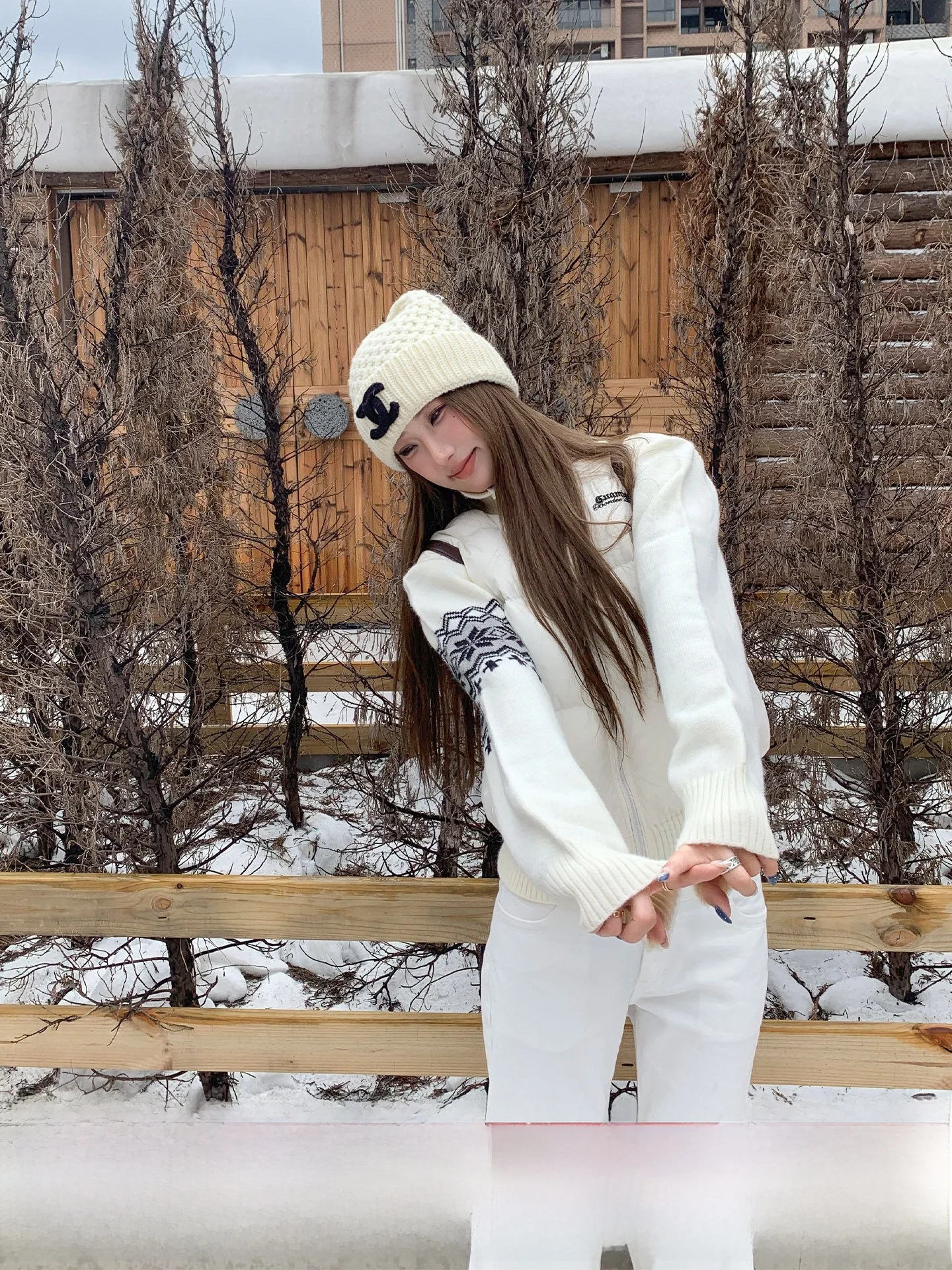 

Повседневная женская куртка-пуховик с воротником-стойкой, вязаными вставками, теплой флисовой подкладкой, длинными рукавами, на молнии, всесезонная верхняя одежда