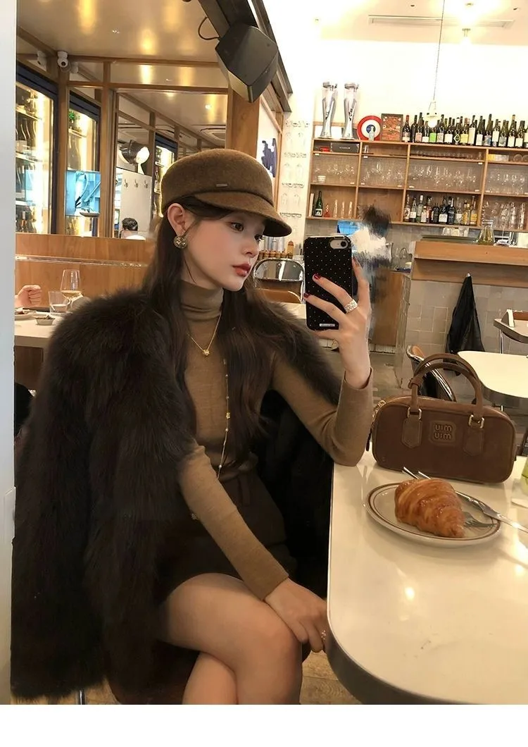 เสื้อโค้ทขนเฟอร์เทียมสีเทาสำหรับผู้หญิง แบบถัก งานพิธี คอตั้ง ผ้าคลุมไหล่ ลายรุ้ง แขนเสื้อแบบแร็กแลน ถักแบบพื้นฐาน สีดำ ปรับได้