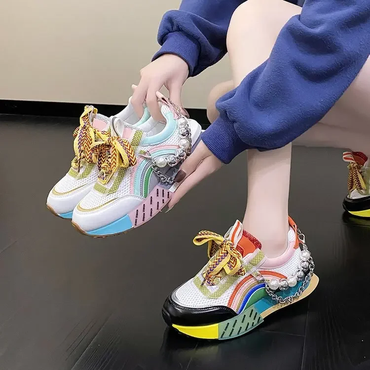 2024 New Women Leather Sneakers Lace Up Rainbow Colors Platform Shoes Pearls Chain Decor Fashion Vulcanized Shoes Women