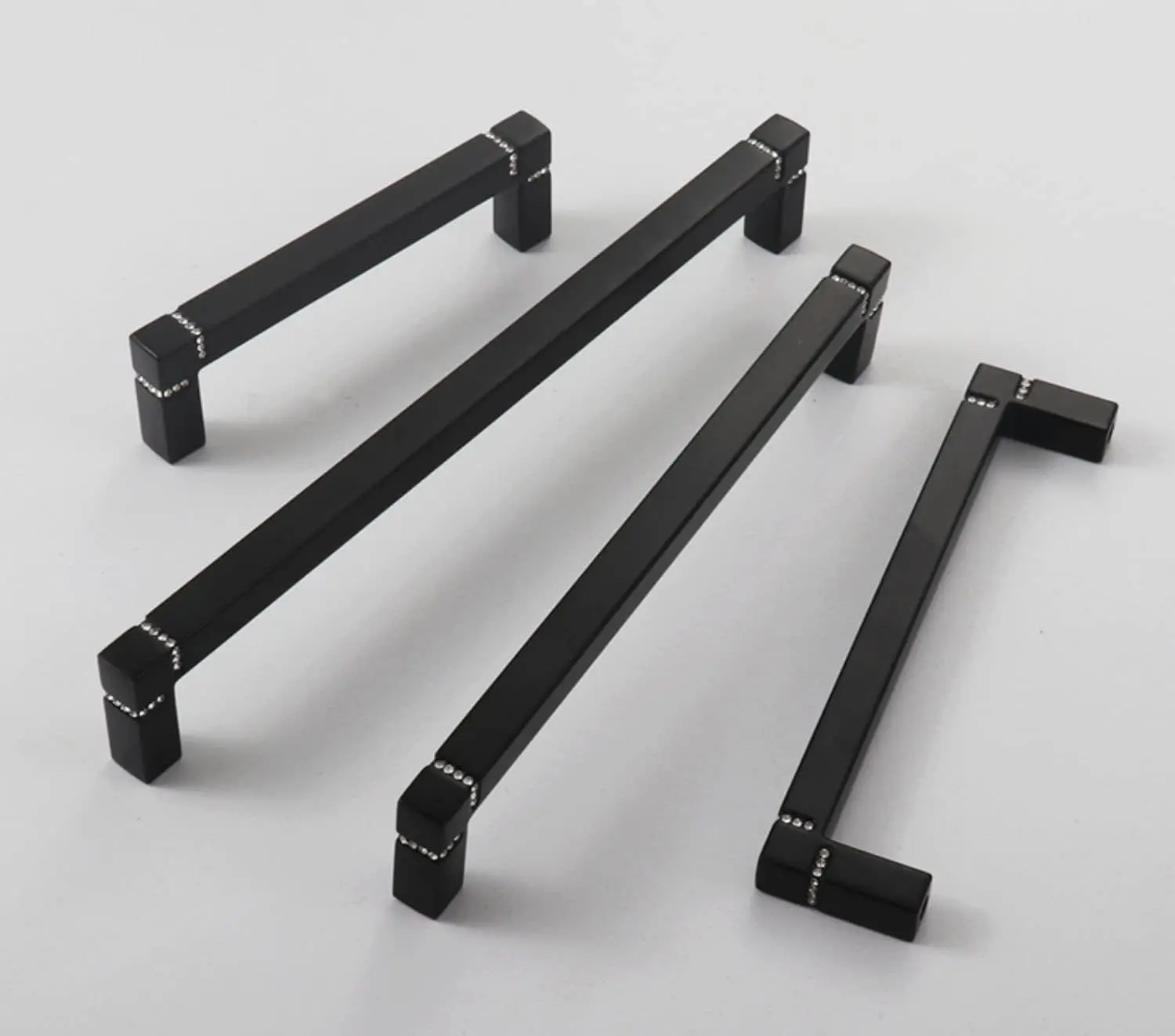 Helle goldene Küchenschrankgriffe, leichte Luxus-Heimdekoration, Möbelbeschläge, Kleiderschrankgriffe, Zinklegierung, Kommode, Türknöpfe