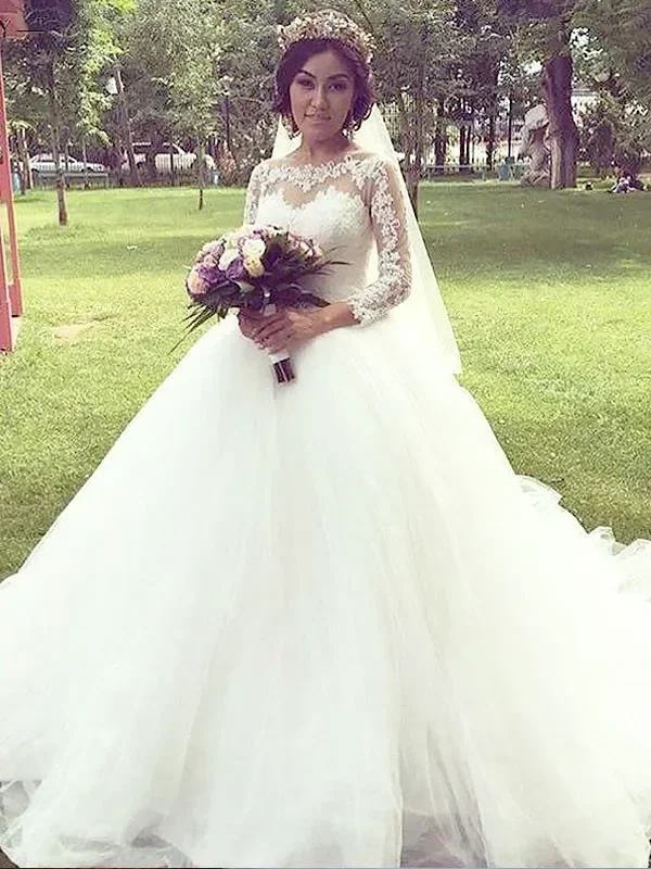Vestido de novia personalizado de tul con mangas largas, escote barco y cola corta, hecho a medida para la novia