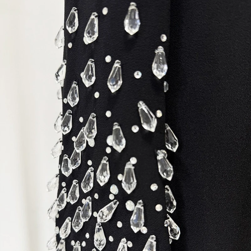 Nouvelle mode col rond maille manches longues incrusté de strass industrie lourde clou perle cloutée diamant longue robe de soirée