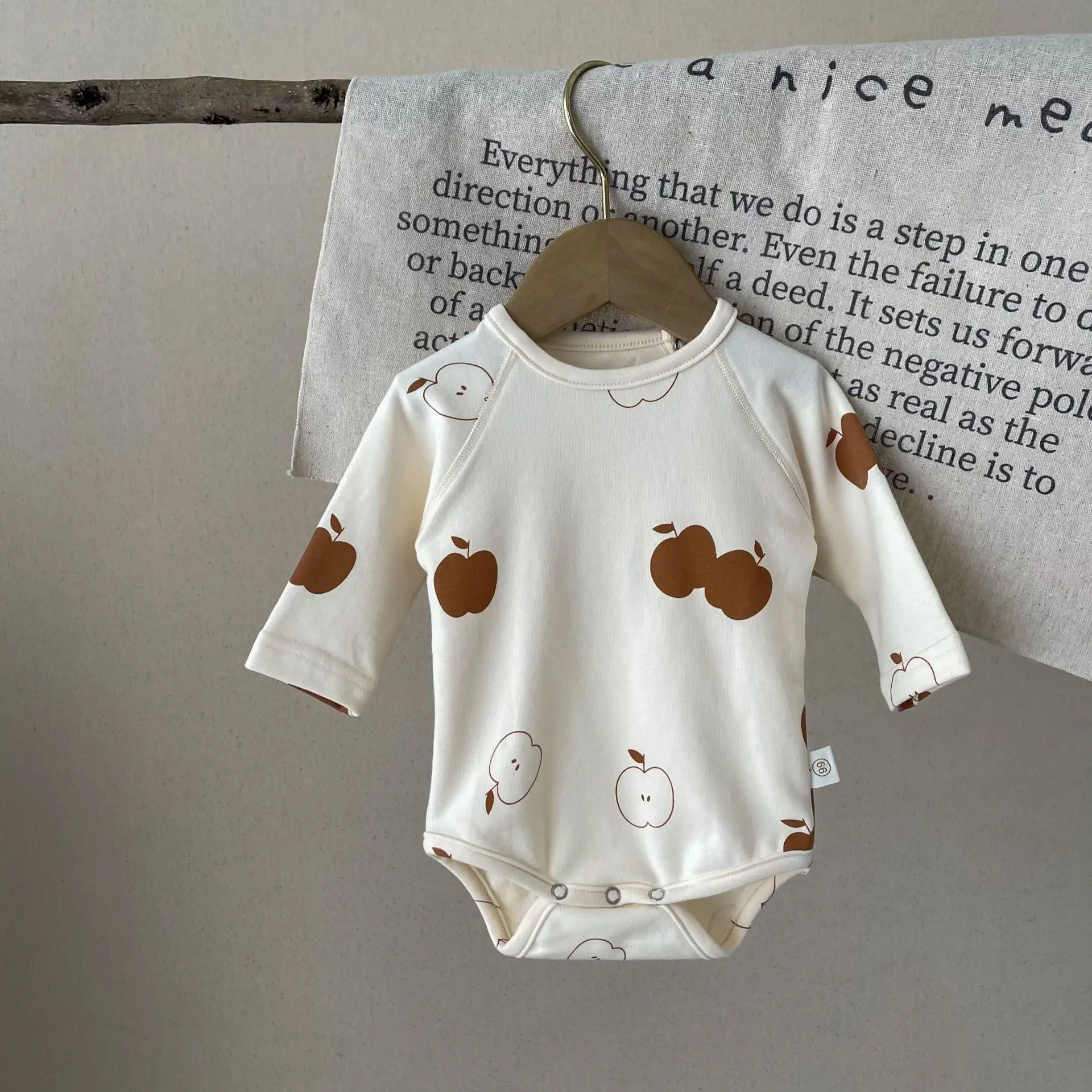 Miniainis Autumn New Baby Printed Apple Leaves Romper Girls Cotton Detachable Buckle Bodysuit Boys Long Sleeve Jumpsuit Clothes