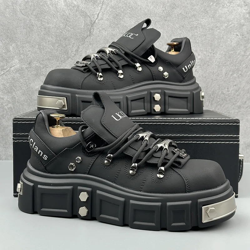 

New Men's Shoes Fashion Thick Bottom Sneaker Street Hip-hop Style Casual Shoes for Men Rivet Vulcanize Designer Shoes