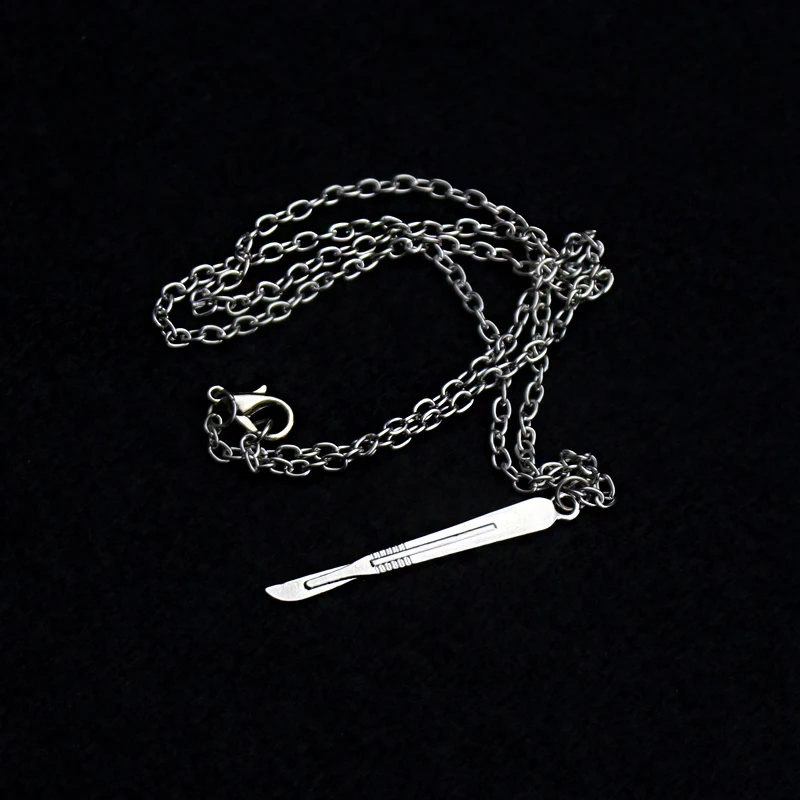 Silver Color Scalpel Pendant Necklace Simple Link Chain Medical Jewelry Accessories Classic Gift for Nurse Doctor Choker