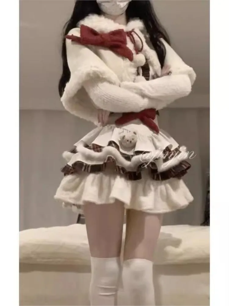 

The new Christmas is cute with a halter top and puffy short skirt