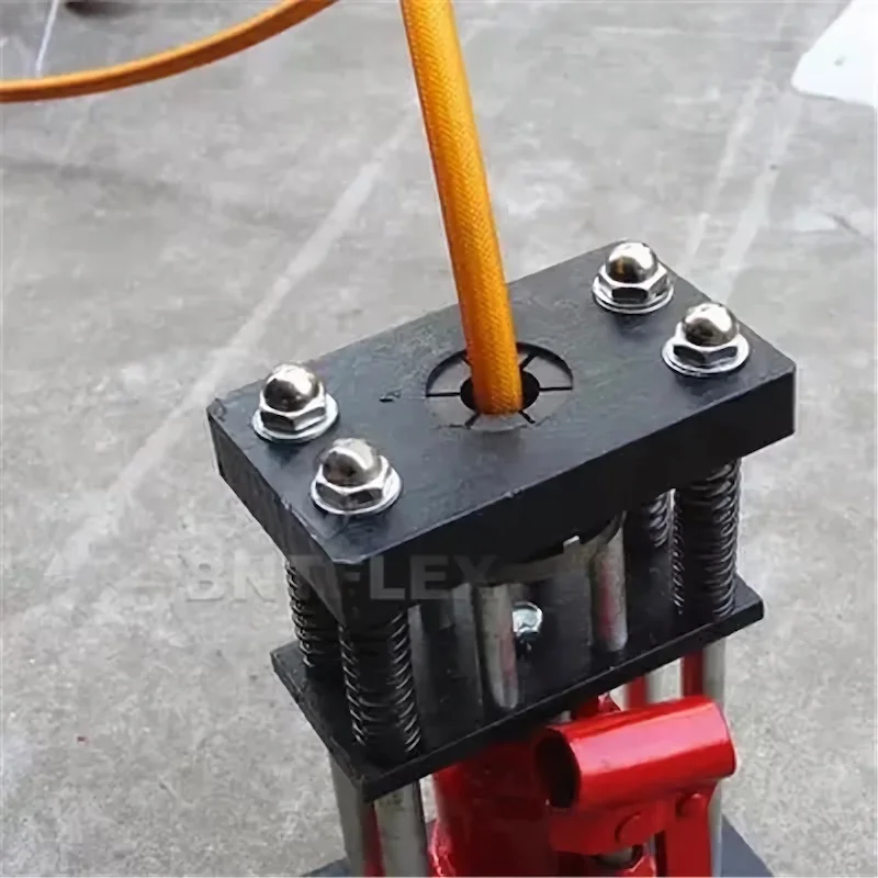 Manual Agricultural sprayer tube high pressure hose tube pressing machine for sale