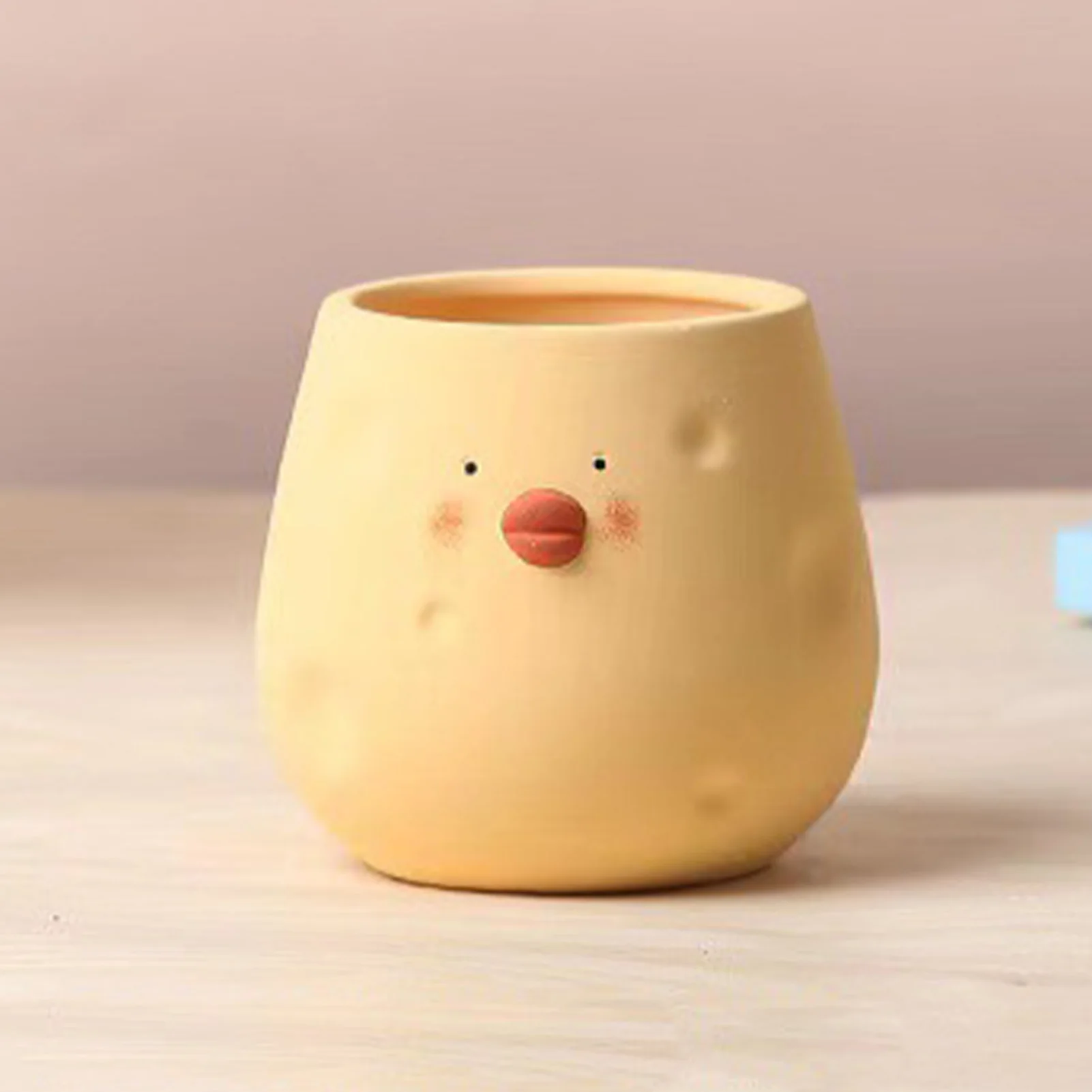 Cute  Yellow Egg Shape Flower Pot Ceramic Cartoon Chick Planter Succulent Pot For Indoor Outdoor Home Garden Decoration