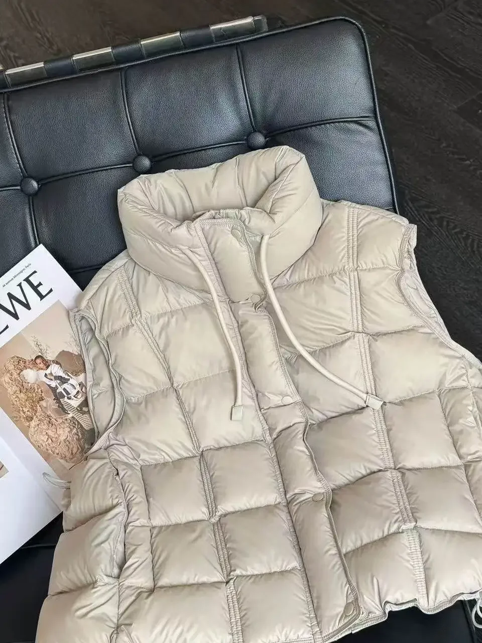 Autumn and Winter Women's Down Vest Windproof 95% White Duck Down Vest