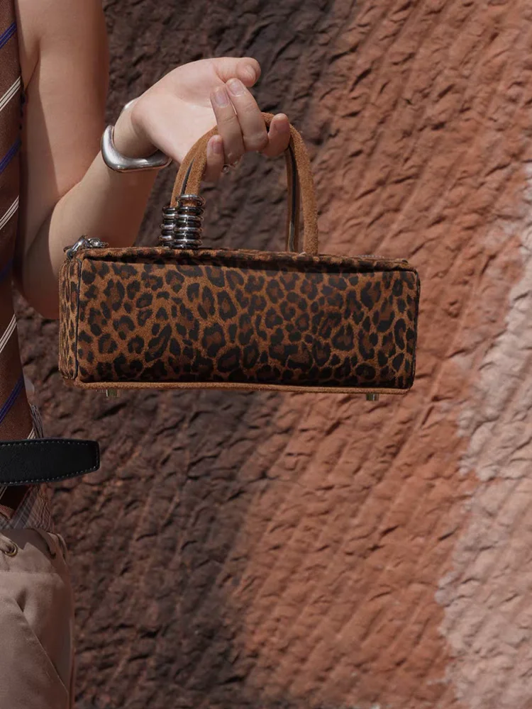 Fashion leopard Pattern Genuine Leather Women Tote Pillow Bag\Handbag Niche Simple Real Leather Lady Shoulder Crossbody Bag New