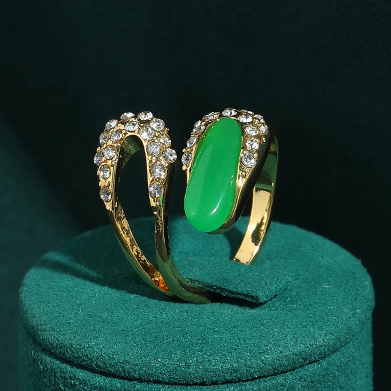 

Vintage Natural Stone Green Rings Water Drop Geometry Designer High Quality Luxury Woman Gold Color Party Accessories Trends