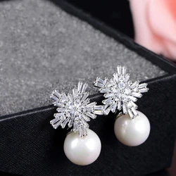 2022 NEW Pearl Earrings Woman Fashion Snowflake  Earrings Fashion Temperament Butterfly Earrings Elegant Lady Jewelry Wedding