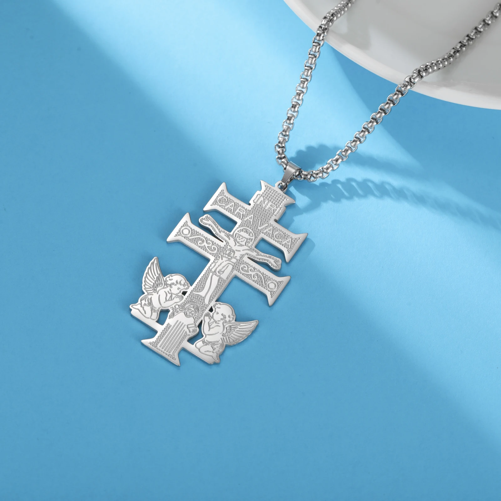 Jeshayuan-collar con cruz de San Caravaca, amuleto de Ángel de Jesús de acero inoxidable, colgante para hombre, joyería de personalidad religiosa, regalo