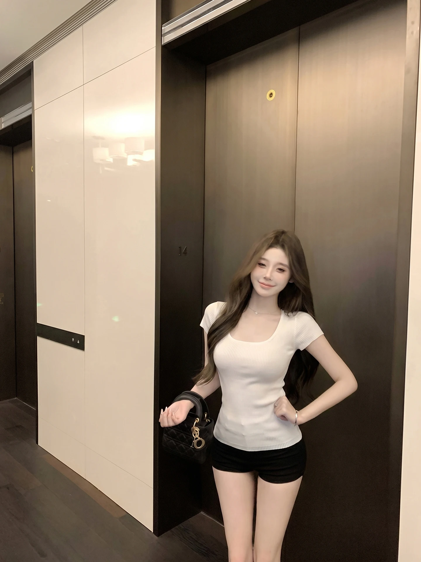 Black Strawberries Apricot U-Neck Short Sleeve Knitted T-Shirt Women's Summer Slim Fit Small Size Elastic Shoulder Top
