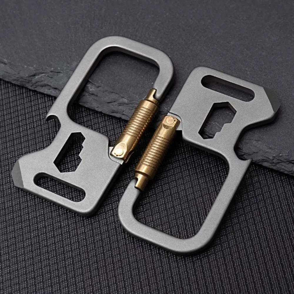 Schlüsselanhänger aus echter Titanlegierung, Schnalle, Mini-Multifunktions-Flaschenöffner, superleicht, tragbar, für Männer, Auto, Schlüsselanhänger, EDC-Werkzeug