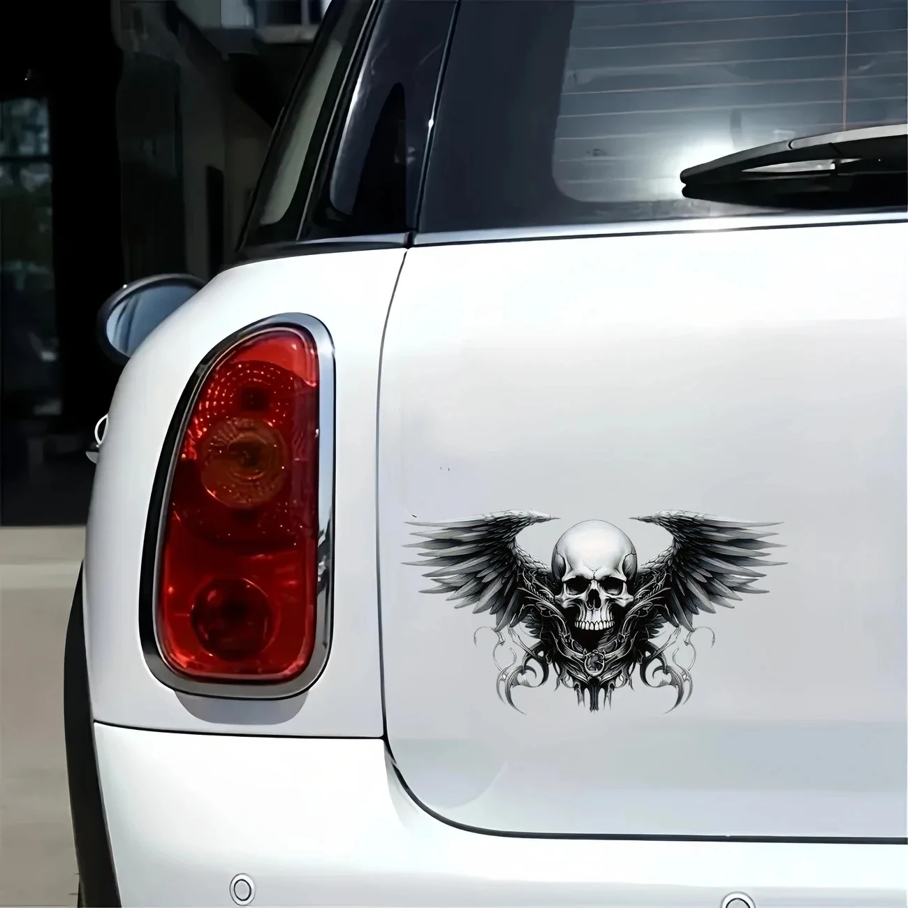 16x8cm gevleugelde schedel autobumper raamstickers voor auto vrachtwagen bestelwagen mode stickers vinyl materiaal stickers