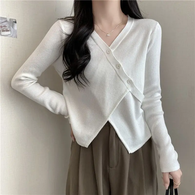 Autumn Winter Basic Irregular Pullovers Female Clothing Striped Solid Color Fashion Spliced Casual V-Neck Button Knitted T-shirt