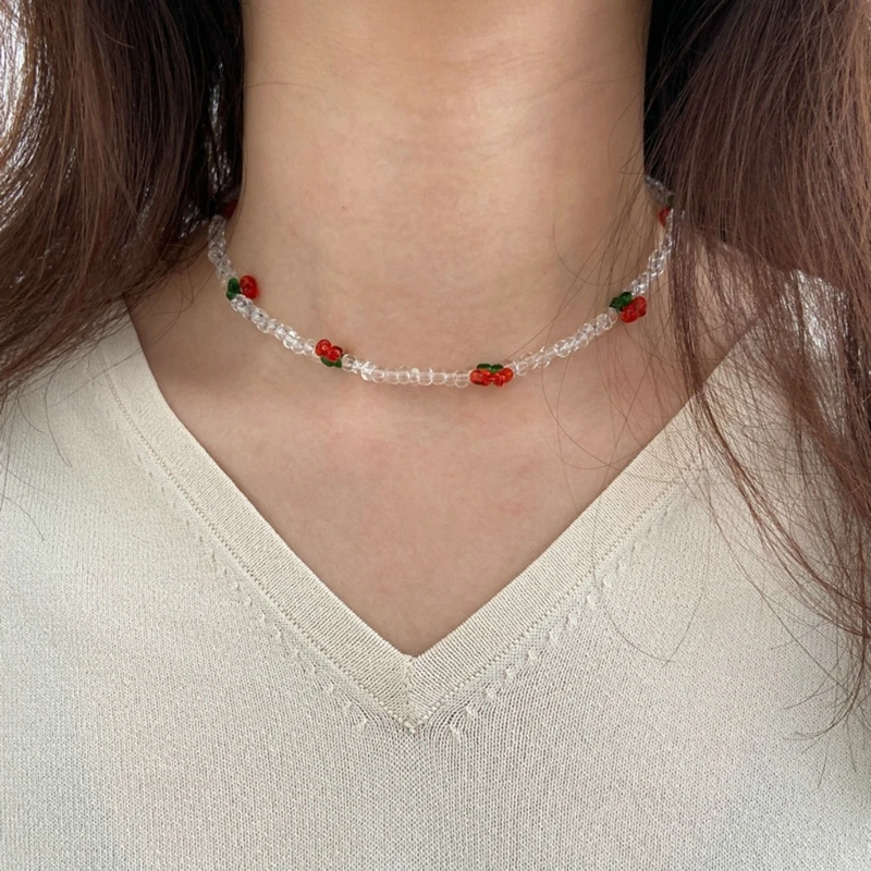 Böhmische Perlen-Halskette mit roten Kirschen für Frauen, niedliche handgemachte Früchte, Samenperlen, transparente Halsketten, Boho-Schmuck – Detail 2