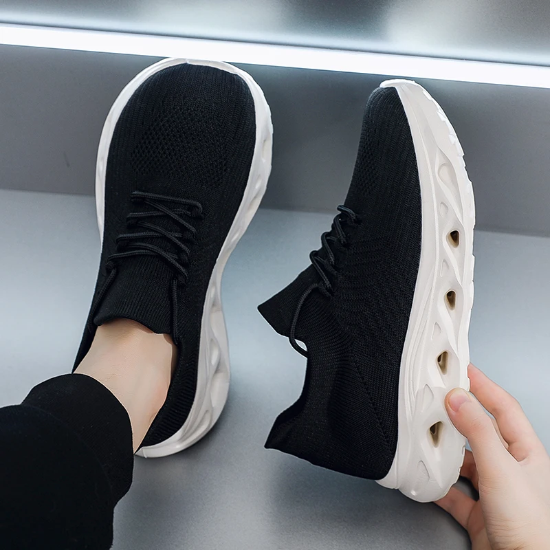 

High Quality Casual Sneakers Men Breathable Sport Shoes for Men Comfortable Lightweight Soft Soled Running Shoes Tenis Masculino