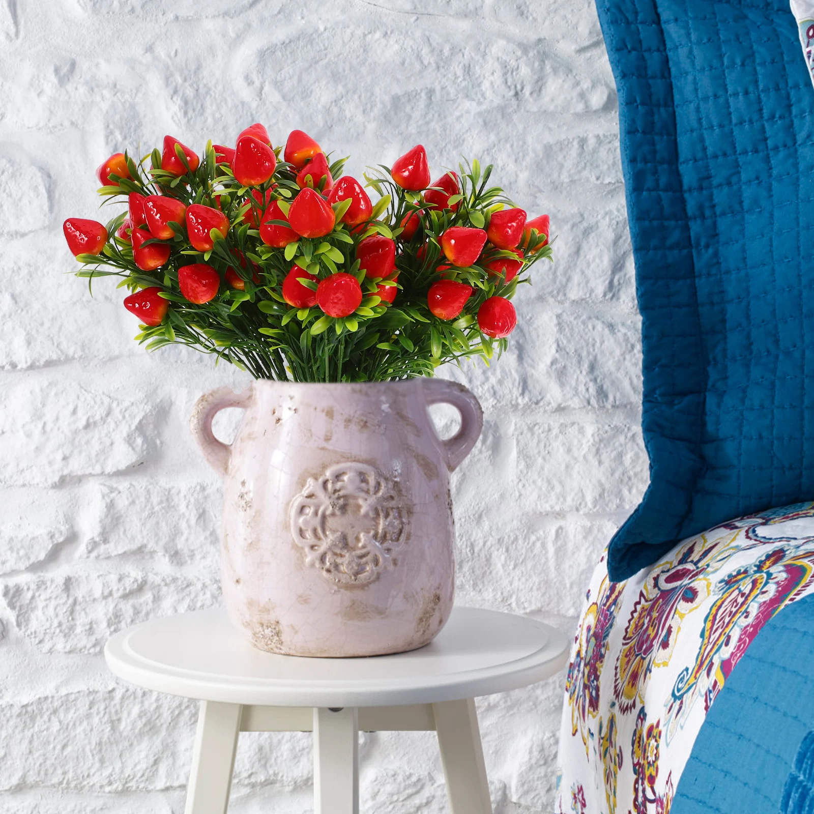 

5pcs Artificial Strawberry Stem Bright PVC Fake Fruit Stems Reusable DIY Decor for Home Wedding Party Bunches