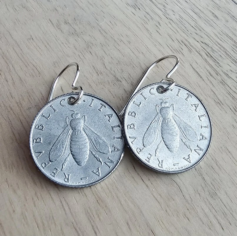 

10Pcs Vintage Italy Honey bee Coin Earrings Women Stainless Steel Jewelry