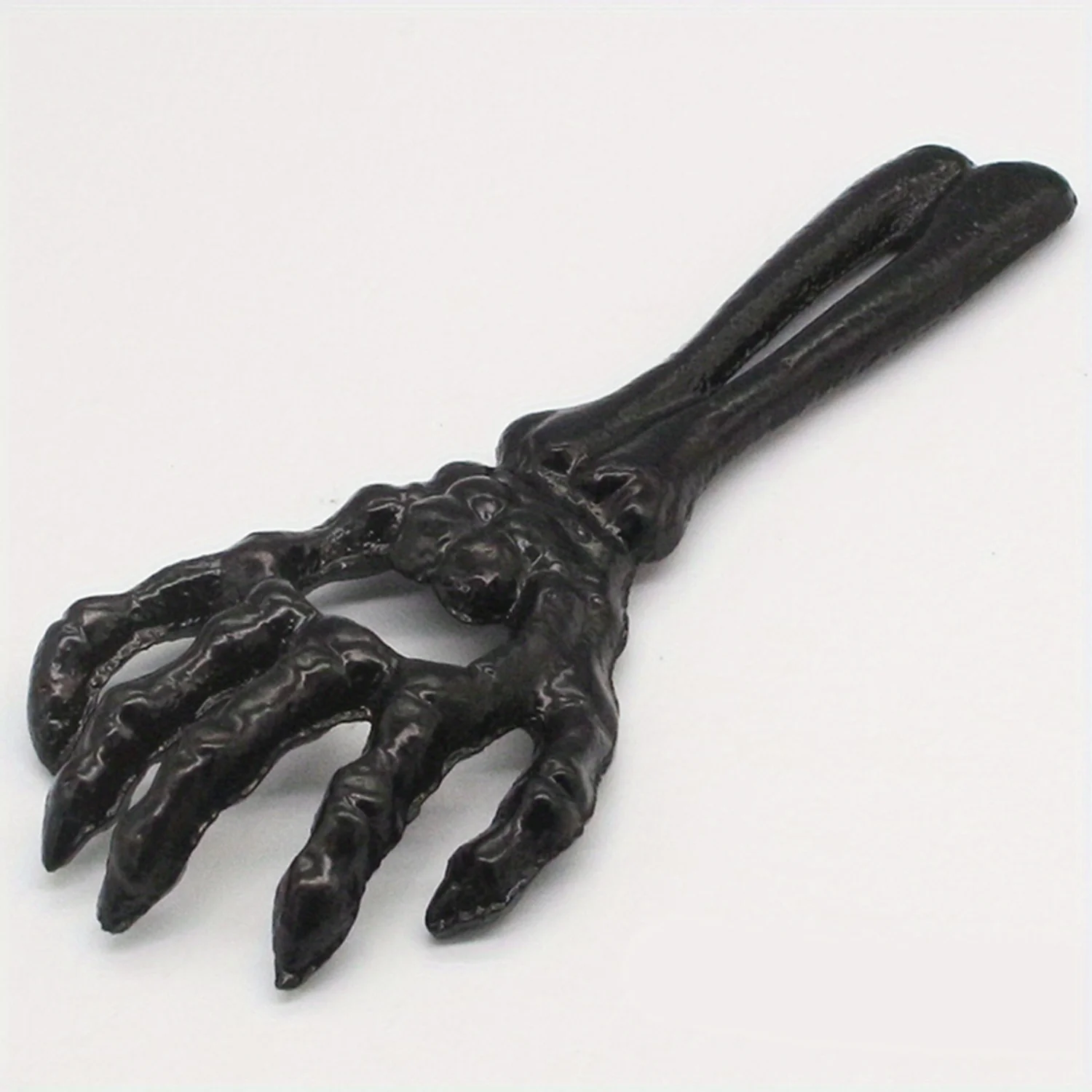 Cast Iron Skeleton Hand Beer Bottle Opener, Metal Tool for Outdoor  Use, Halloween Can Opener