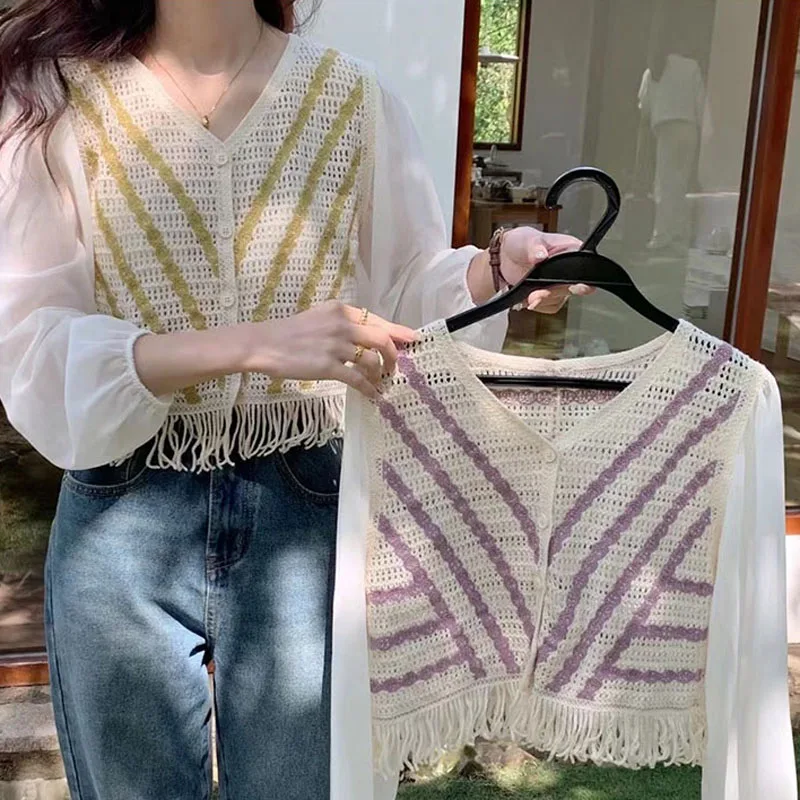

Boring Honey Chiffon Sleeve Splicing Hollow Out Women's T-Shirt Contrast Color V-Neck Fashion Women Blouses Single-Breasted Tops