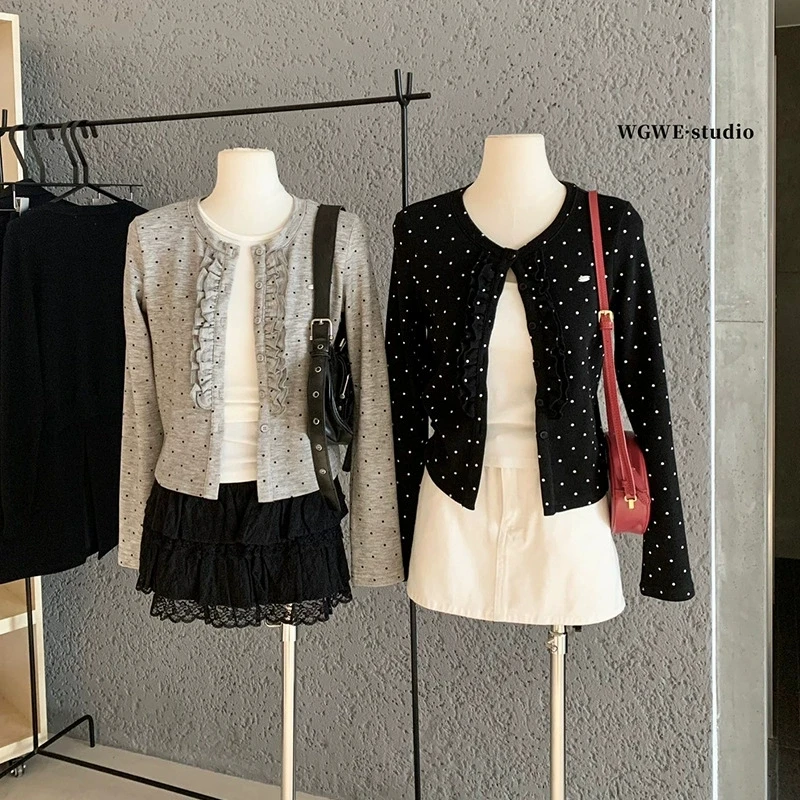 

Korean contrasting color one-shoulder short-sleeved T-shirt for women 2025 summer new irregular knitted top