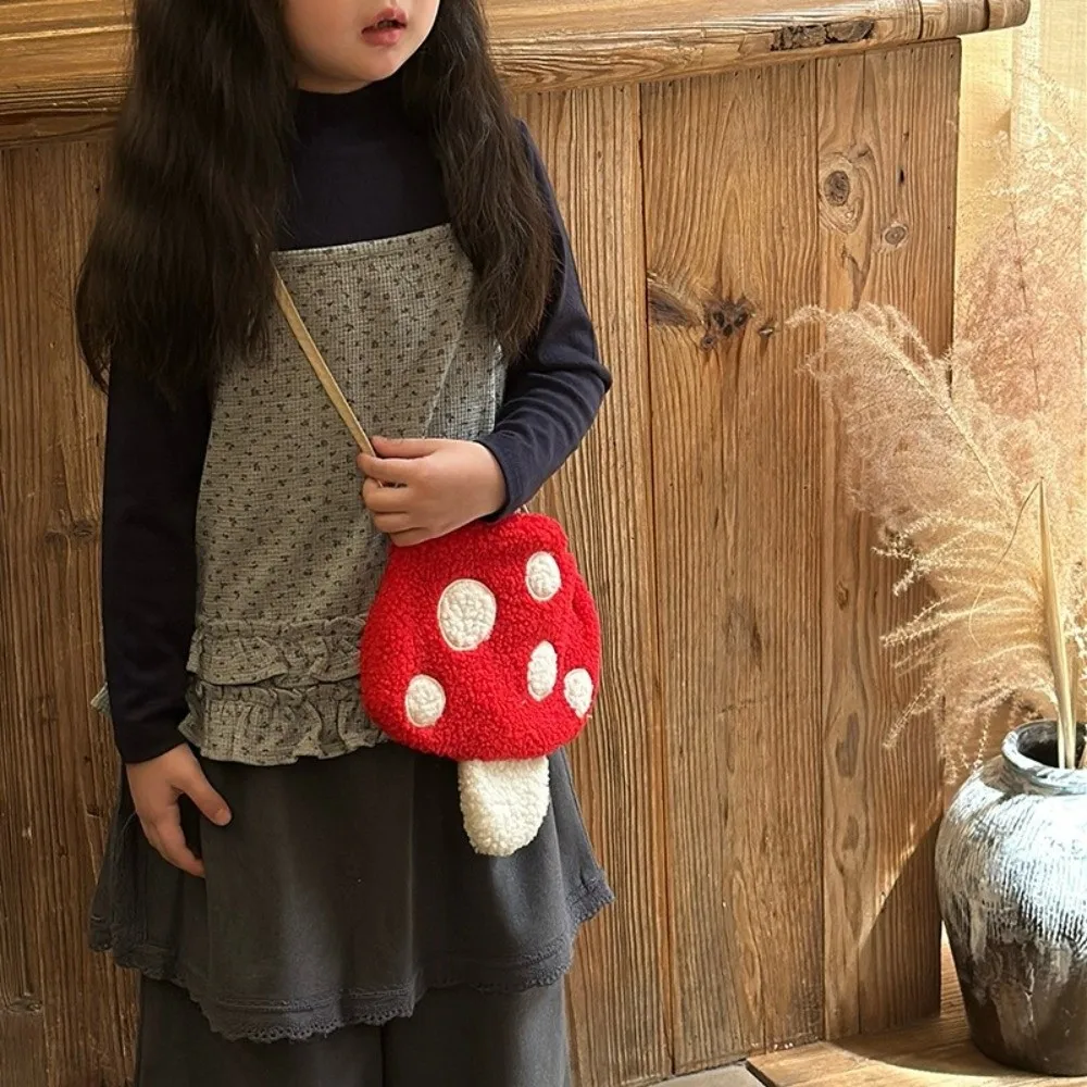 

Милые мультяшные сумки-грибочки через плечо из мягкой искусственной овечьей шерсти, детские сумочки для девочек
