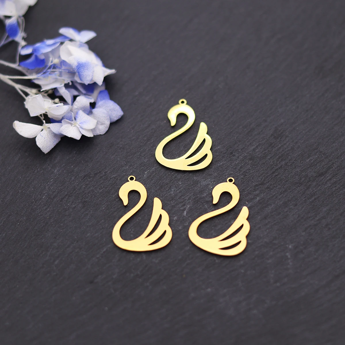 3pcs Stainless Steel Swan Pendant Gold Color Swan Loyal Bird Charms Pendant For DIY Jewelry Making Earrings Necklace Accessories