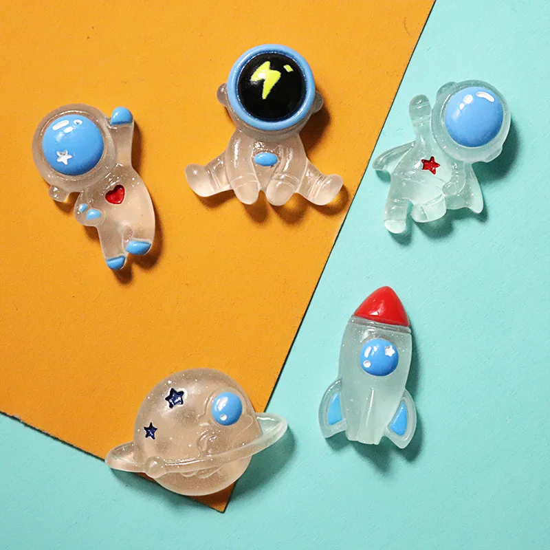 5pcs Cute Transparent Astronaut Fridge Magnets resin cartoon stereo magnet kitchen Decorative Photo Wall Message board Magnet