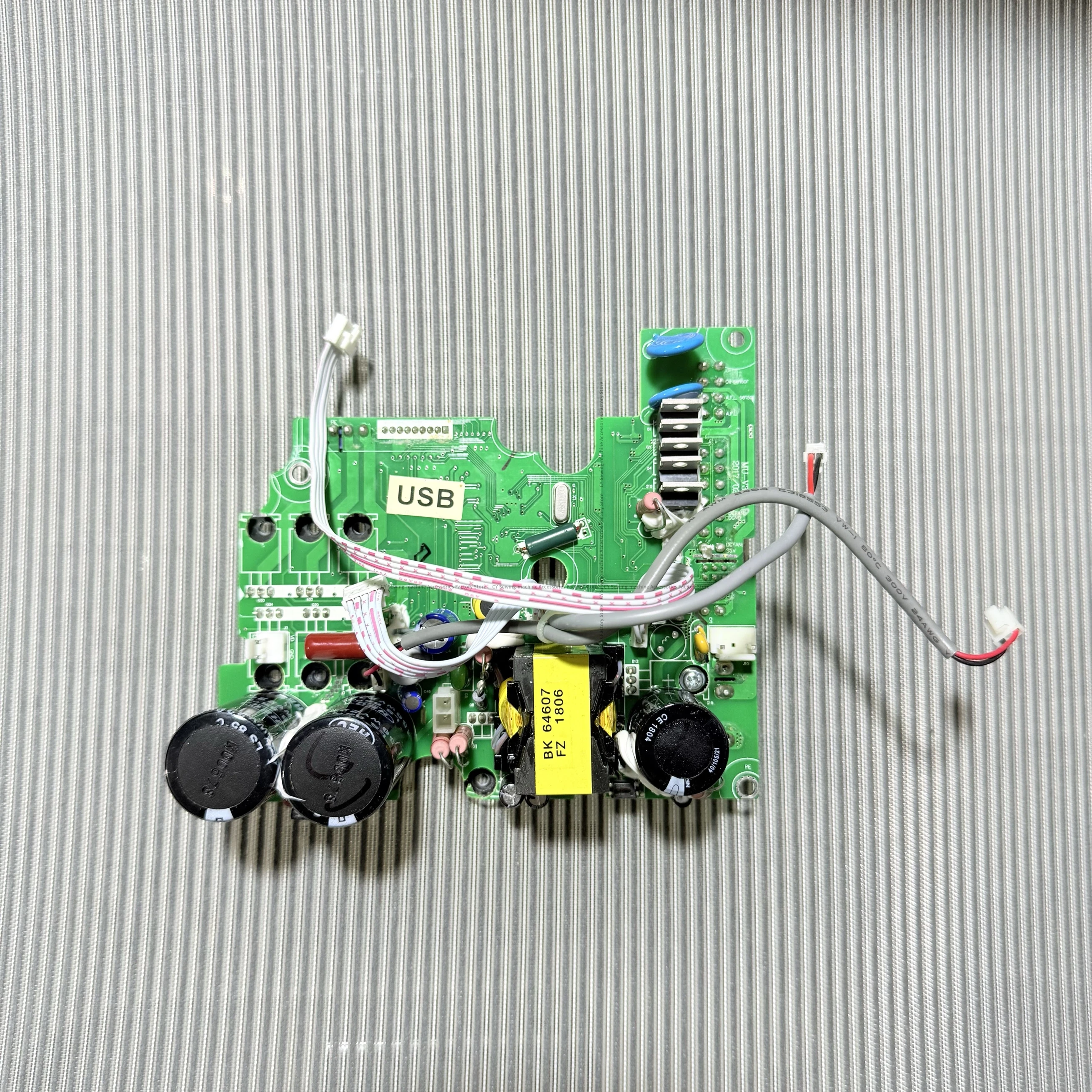 

Универсальная материнская плата Qixing с электронным управлением 622f, плоская материнская плата для машины трех поколений