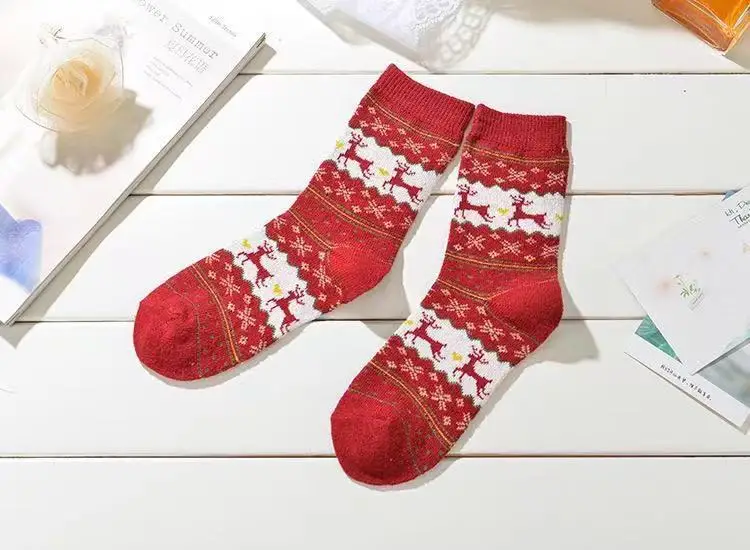 

2pairs Sock Leisure Athletic Crew Christmas Reindeer Rabbit Wool mid-calf Women Autumn Winter Cartoon Thread Hoop B2W138