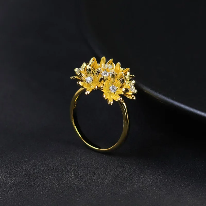 Luxury floral style ring  fashionable jewelry  women's gift