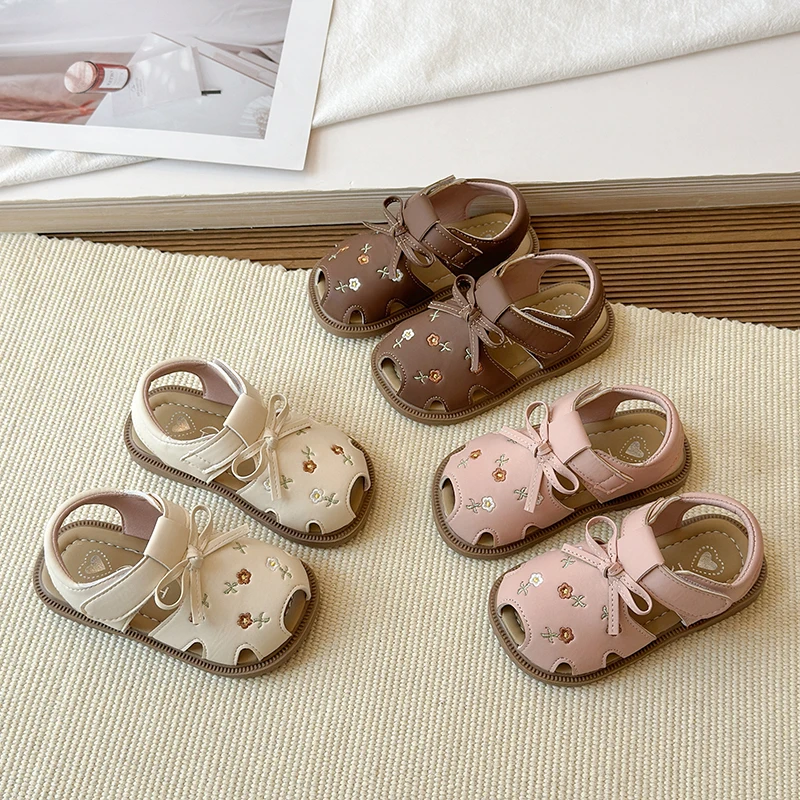 

Summer Girl's Sandals Flat Embroidery Closed-toe Matte Kids Slippers Breathable Plain-colored Lovely Baby Children Shoes 21-30
