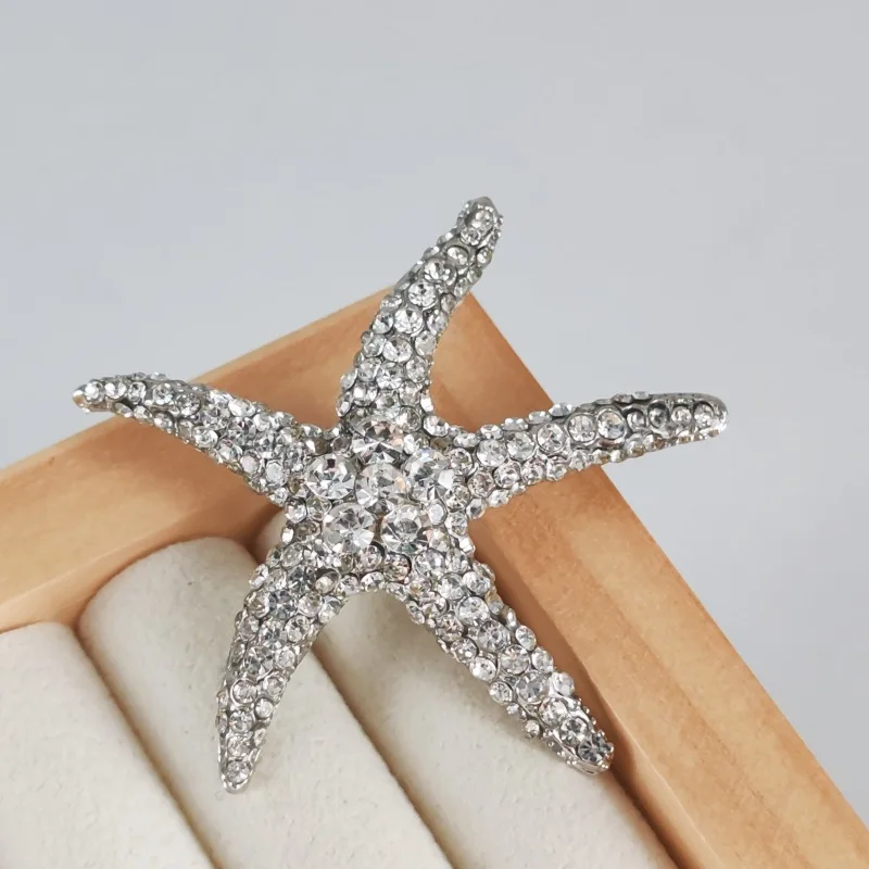 1Pc Delicate Starfish Brooch for Men Women Retro Sea Star Inlaid Zircon Brooches Pins Jewelry Accessories Party Gifts 2024 Trend